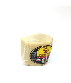 PECORINO di fossa PDO Martarelli Fossa cheese Sogliano DOP