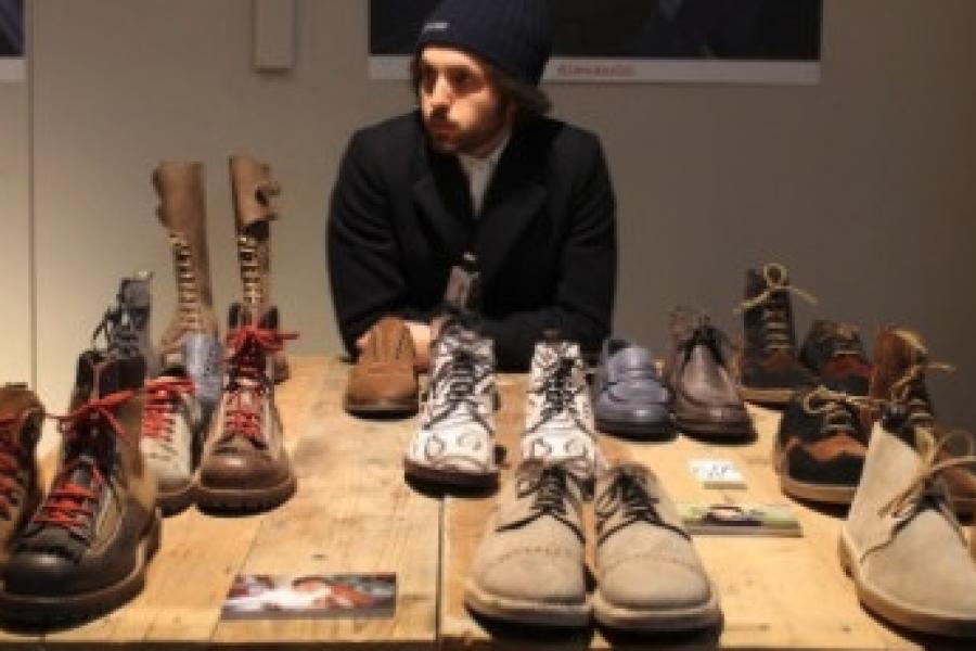 runner in restaurant